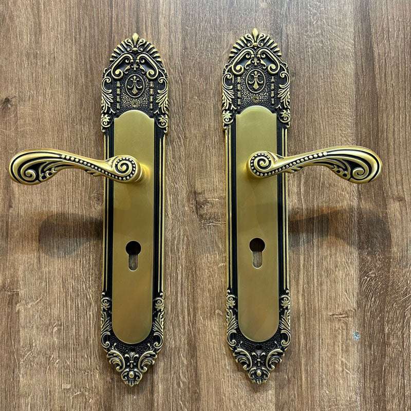 Khóa cửa gỗ cao cấp: An toàn và sang trọng - Cửa gỗ nhựa Naviwood