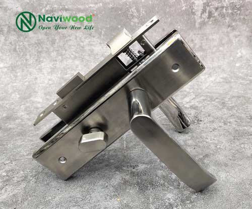 Khóa cửa đi Inox 304 - Bán cửa gỗ nhựa Naviwood